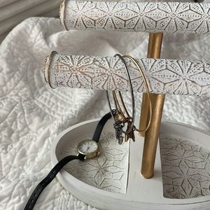 Vintage Jewelry Storage / Holder